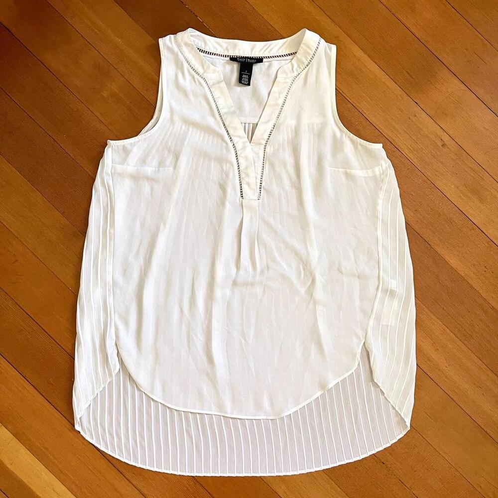 White House Black Market Sleeveless White Pleated Sheer Back Blouse, Size 2